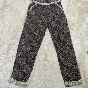 Women’s Zara Trafaluc  Printed Drawstring Jogger Pants - Black & Yellow Pattern